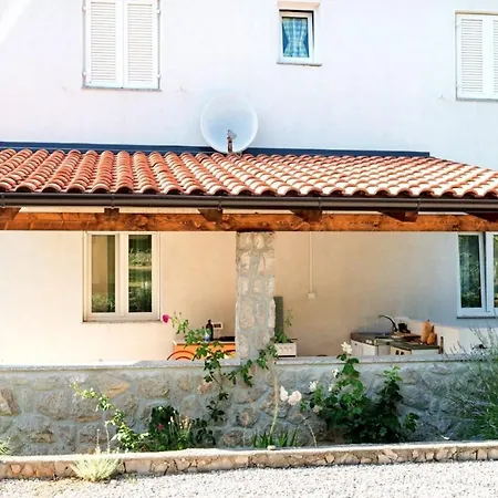 Kamenar 3 Apartment